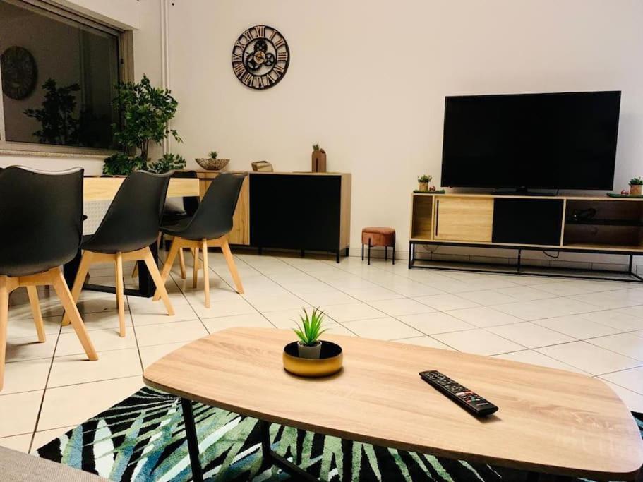 Tour De L'Europe, En Plein Centre Avec Parking. Apartman Mulhouse Kültér fotó